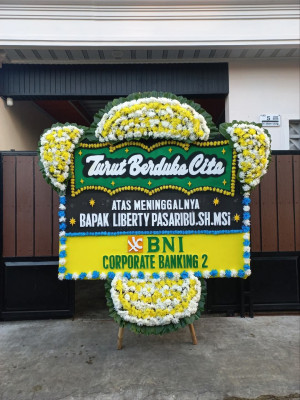 Papan Bunga Duka di Sodo
